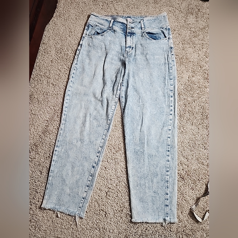 So High Rise Vintage Stretch Mom Jeans Women's Size 15 Blue Added Button Raw Hem